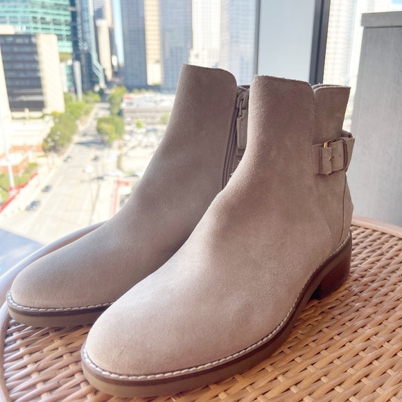 Cole Haan Hampshire Buckle Tan Suede Ankle Boots Minimalist Scandinavian Size 7 - Picture 6 of 6